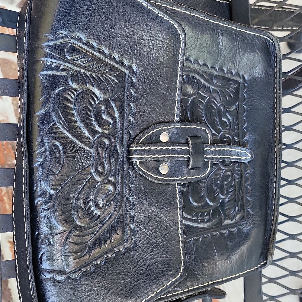 Patricia Nash Black Crossbody - Picture 8 of 12